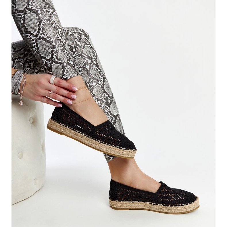 Černé krajkové espadrilky na platformě Samra černý 2