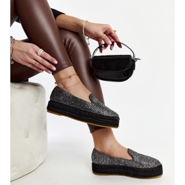 Černé espadrilky zdobené stříbrnou nití od Havina černý 1