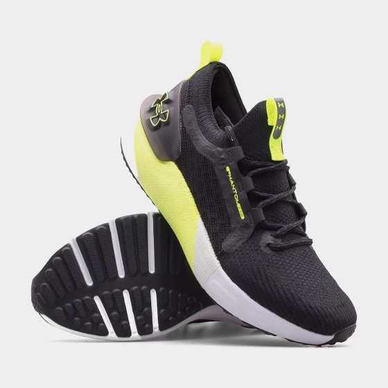 Boty Under Armour Hovr Phantom 3 M 3026582-005 černý 1