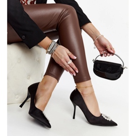 Černé vysoké podpatky se saténovým povrchem a kamínky Susegana černá 1