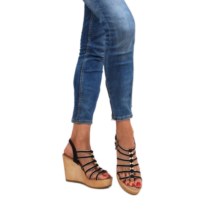 Sandály na klínku GM-5032 černé černá 2