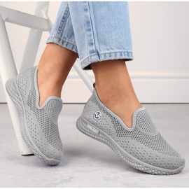 Šedé dámské nazouvací sportovní boty Vinceza 34602 šedá 1 Šedé dámské nazouvací sportovní boty Vinceza 34602 šedá 1