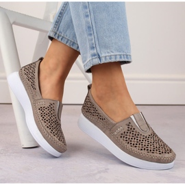 Dámské kožené prolamované slip-on boty, béžová T.Sokolski 0712 béžový 2