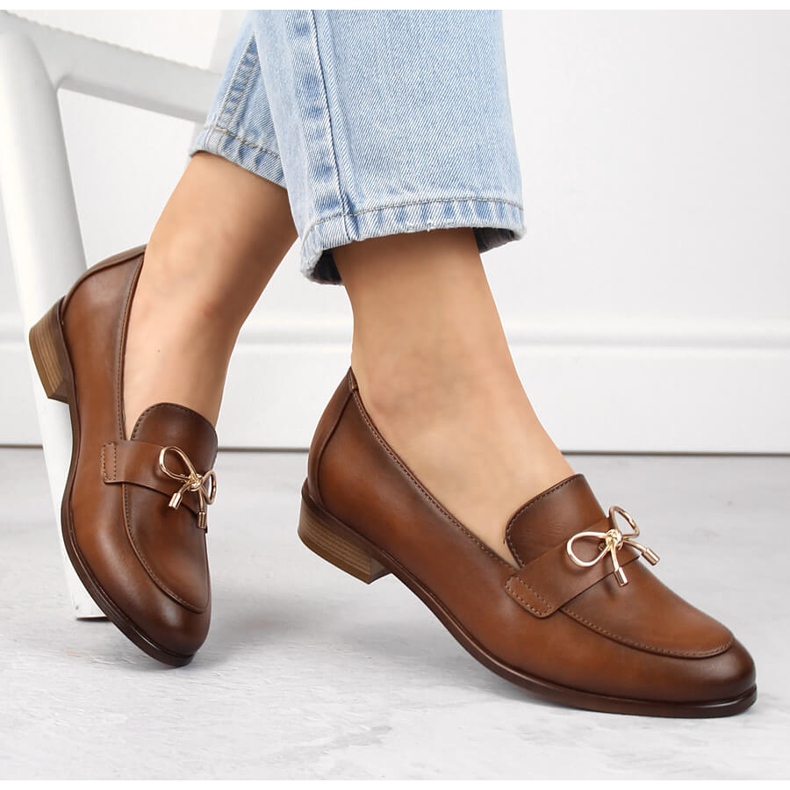 Hnědé dámské boty na nízkém podpatku Potocki SZ12379 hnědý 1 Hnědé dámské boty na nízkém podpatku Potocki SZ12379 hnědý 1