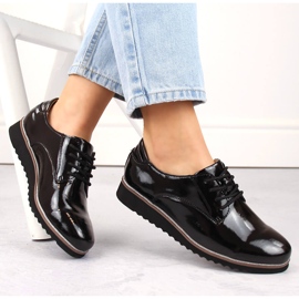 Černé lakované dámské boty Filippo černý 2