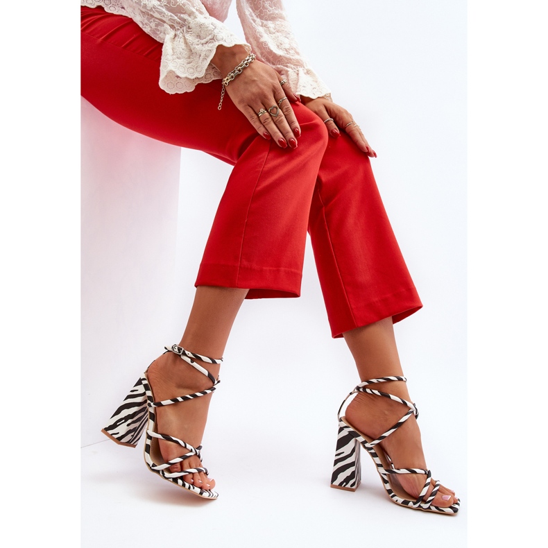 Módní bílé a černé sandály na vysokém podpatku Josette bílý 1