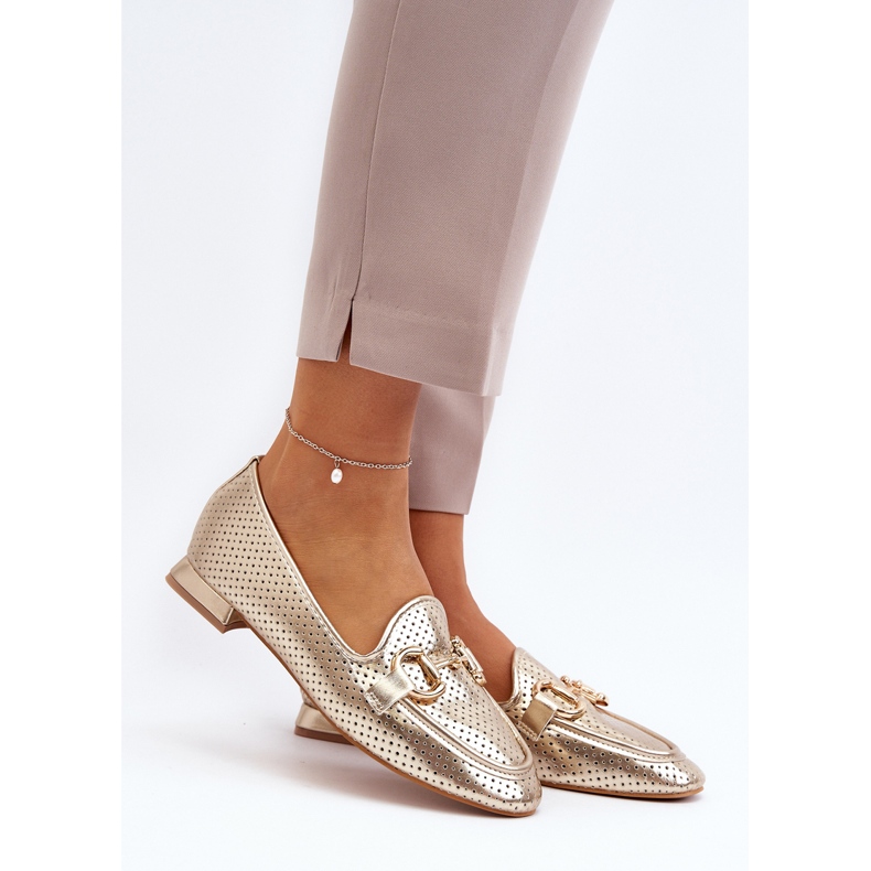 Dámské mokasíny na plochém podpatku se zlatým zdobením Iluvana 2 Dámské mokasíny na plochém podpatku se zlatým zdobením Iluvana 2