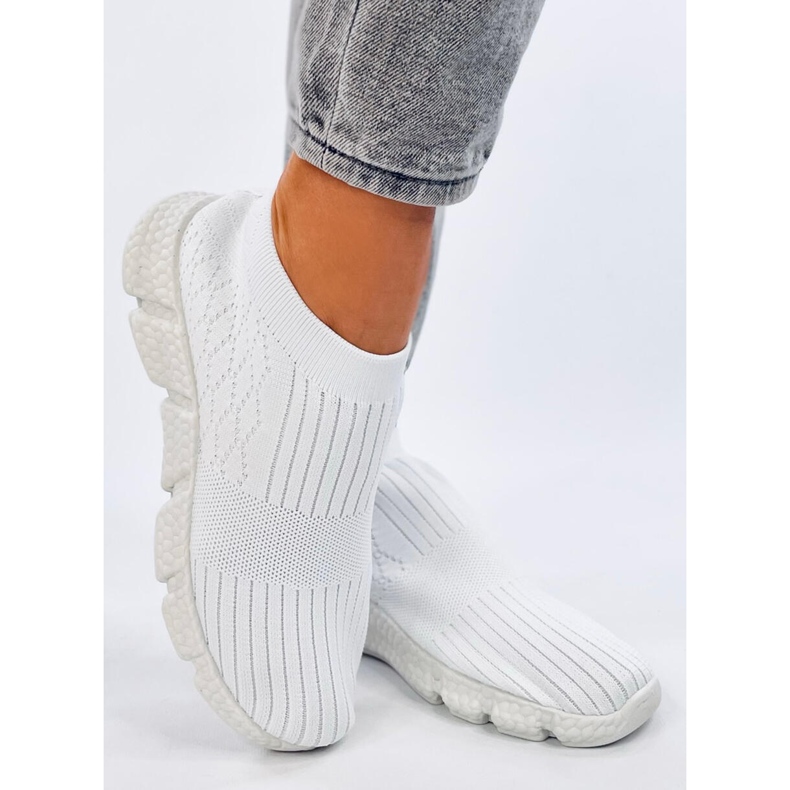 Ponožkové sportovní boty Darts White bílý 1