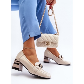 Vinceza Lakované lodičky s řetízkem, Beige Paliotte béžový 1 Vinceza Lakované lodičky s řetízkem, Beige Paliotte béžový 1