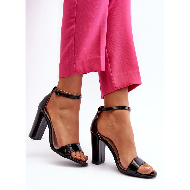 Černé sandály na vysokém podpatku Thakko černá 2