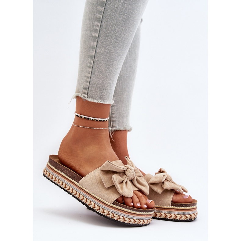 Béžové dámské žabky na platformě s mašlí Evatria béžový 2