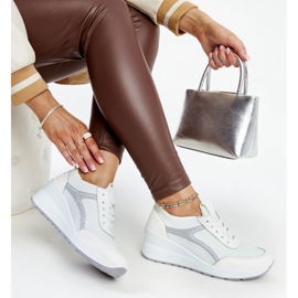 Bílé tenisky na klínku Hermina bílý 1 Bílé tenisky na klínku Hermina bílý 1