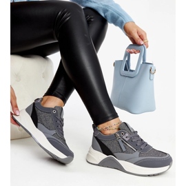 Šedé lesklé tenisky na platformě Makda šedá 1