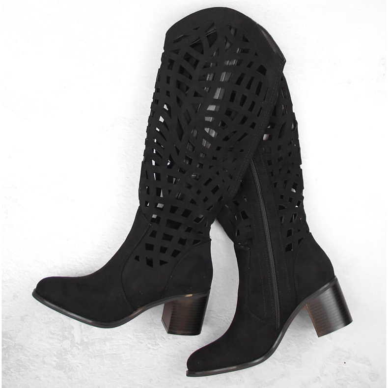 Dámské černé prolamované boty Jezzi RMR2337-6 černá 1