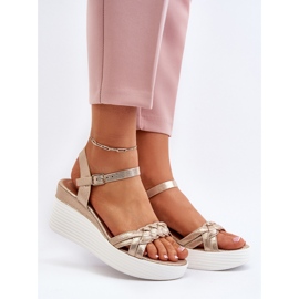 Sandály na zlatém klínu Esinna zlatý 2