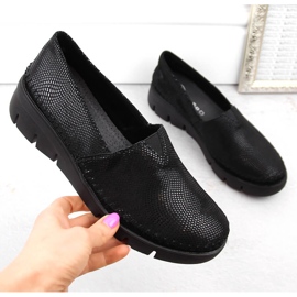 Lesklé černé kožené slip-on boty na klínku Filippo DP6161 černý 1