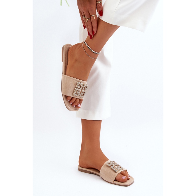 Dámské žabky na plochém podpatku s ozdobou, béžová Inaile béžový 1