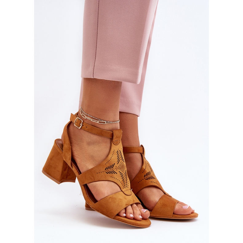 Sandály na nízkém podpatku Camel Eleriva hnědý 2 Sandály na nízkém podpatku Camel Eleriva hnědý 2