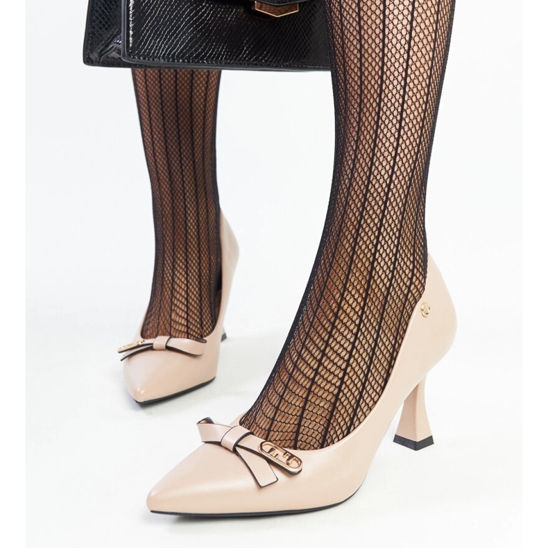 Béžové lodičky na vysokém podpatku značky Vinceza béžový 1