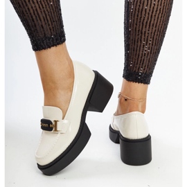 Vinceza Béžové lakované boty na vysokém podpatku od Vincezy béžový 2