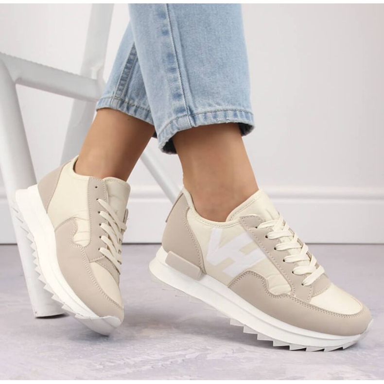 Potocki WOL214 béžové sportovní boty na platformě béžový 2