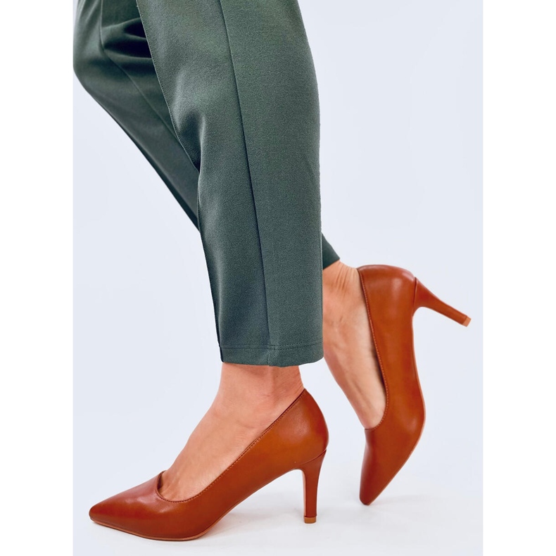 Lodičky na nízkém podpatku Greave Camel hnědý 2