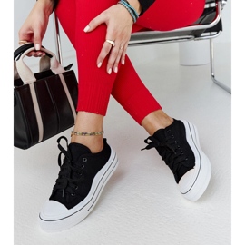 Černé tenisky Fiori na platformě černý 1