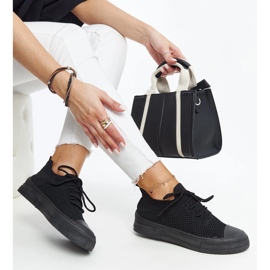 Černé lehké sportovní tenisky značky Senaida černá 1