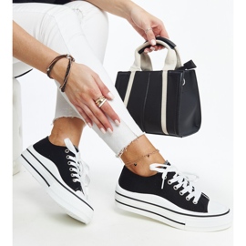 Černé tenisky se silnou podrážkou Dima černá 1 Černé tenisky se silnou podrážkou Dima černá 1