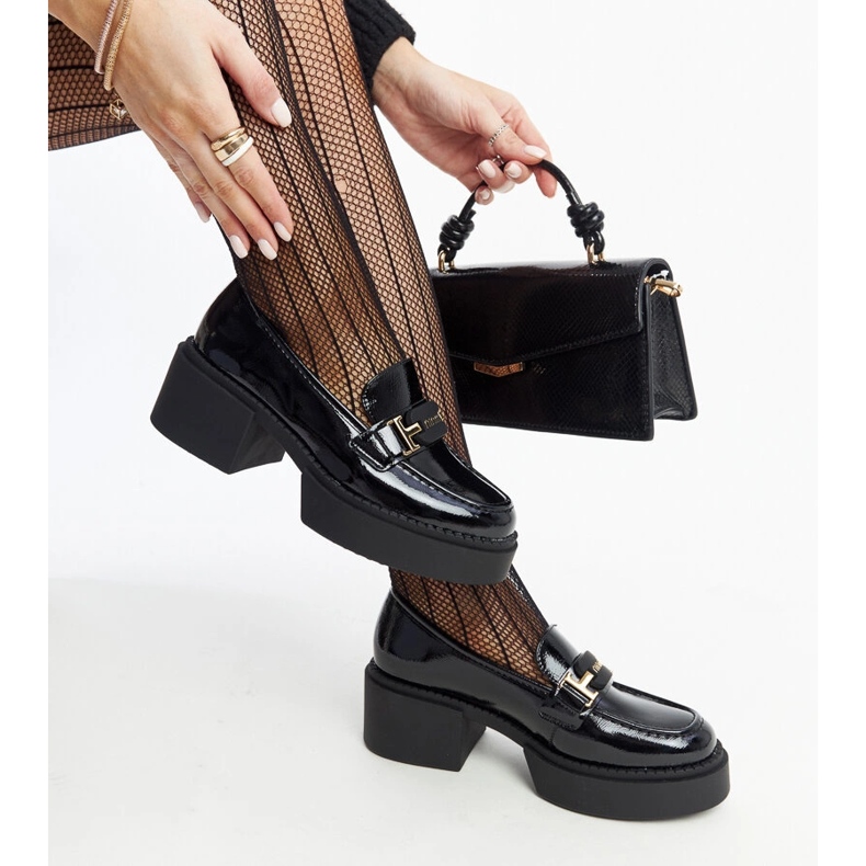 Černé lakované boty na vysokém podpatku Vinceza černá 1