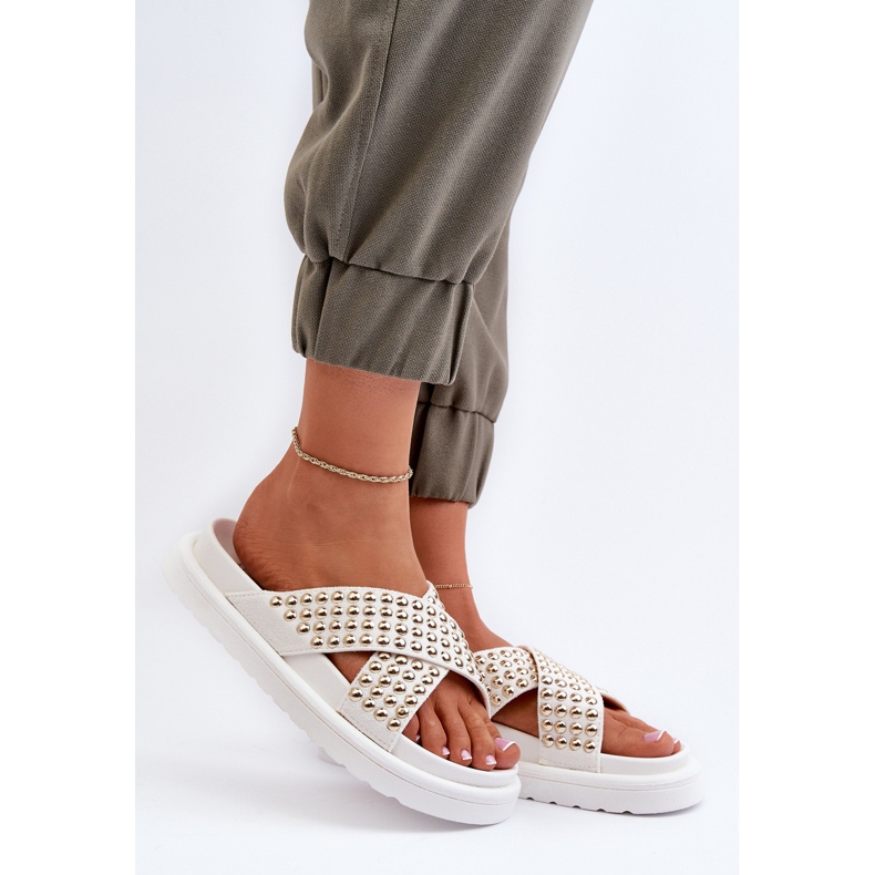 Dámské zdobené žabky na platformě bílá Niraela bílý 2