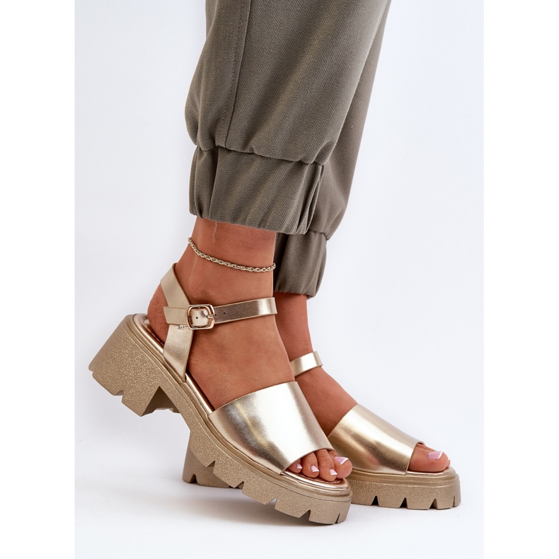 Dámské sandály na robustním podpatku, zlatá Dottiassa zlatý 2