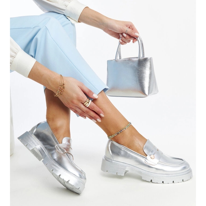 Stříbrné mokasíny z eko kůže Mladenka stříbrný 1