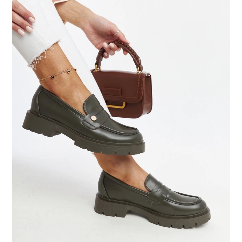 Tmavě zelené mokasíny z eko kůže Mladenka zelená 1
