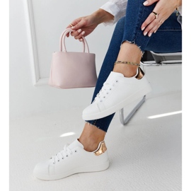 Bílé tenisky na platformě Birikti bílý 1