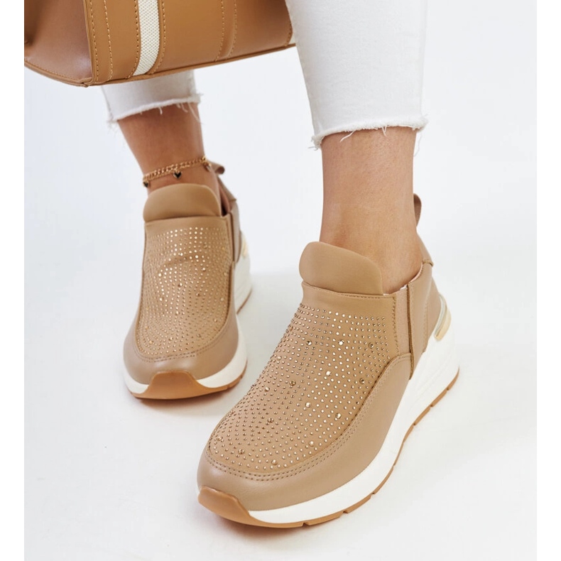 Ashleey hnědé tenisky na klínku s kamínky hnědý 1