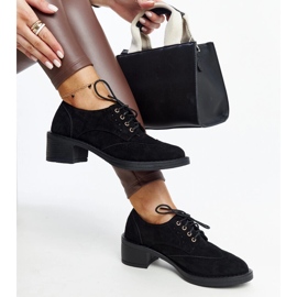 Černé semišové boty Tigard na vysokém podpatku černá 1