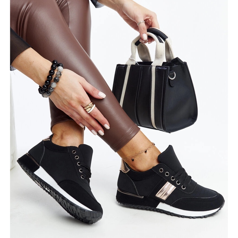 Černé tenisky na gumové platformě Nihad černá 1