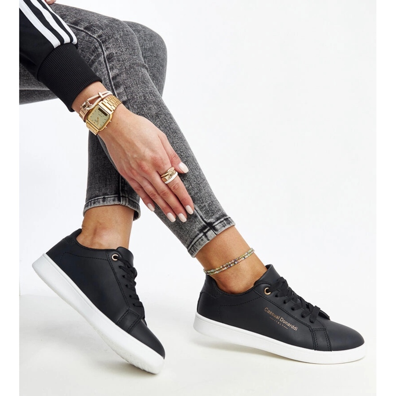 Černé tenisky z ekokůže značky Furat černá 1