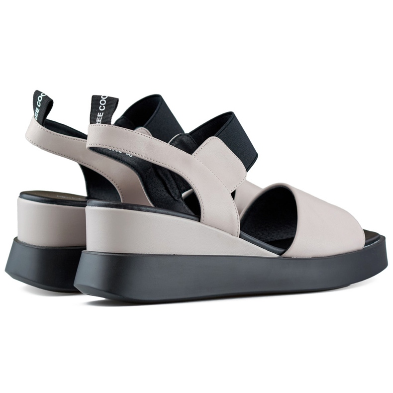 Kožené dámské sandály na klínku s gumičkou béžový 1 Kožené dámské sandály na klínku s gumičkou béžový 1