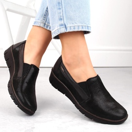 Dámské pohodlné nazouvací kožené boty, černá Helios 350.015.011 1