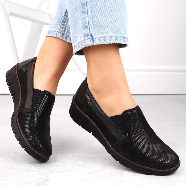 Dámské pohodlné nazouvací kožené boty, černá Helios 350.015.011 1