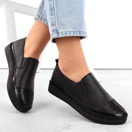 S.Barski Dámské kožené slip-on boty s kubickou zirkony, černá D&amp;A LR370 černý 1