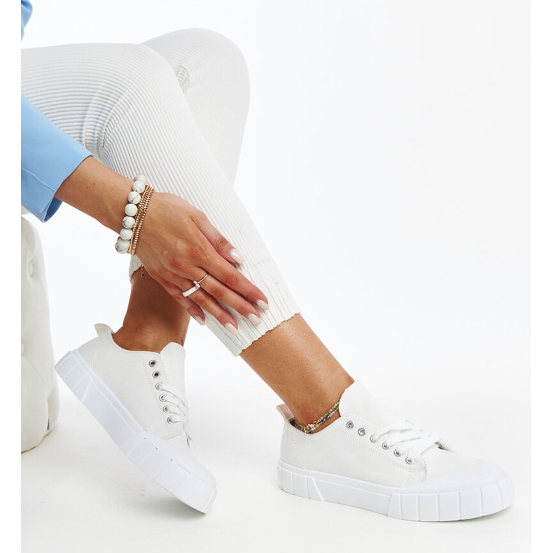 Bílé látkové tenisky Eduard bílý 1