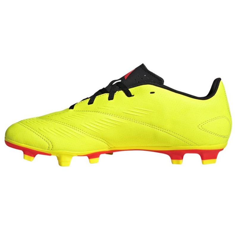 Kopačky Adidas Predator Club FxG M IG7757 žluť 1