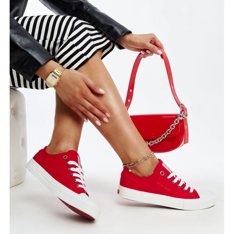 Červené dámské tenisky Cross Jeans 1