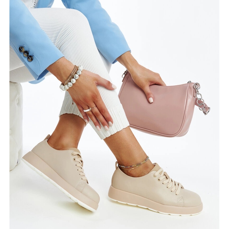 Dámské béžové kožené tenisky béžový 1