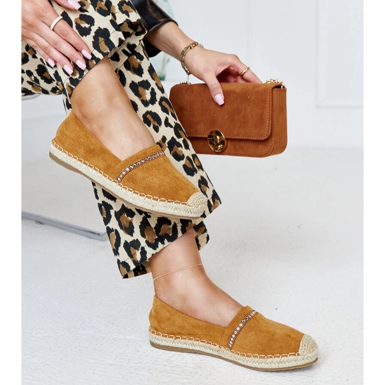 Hnědé espadrilky s kamínky Abia hnědý 1