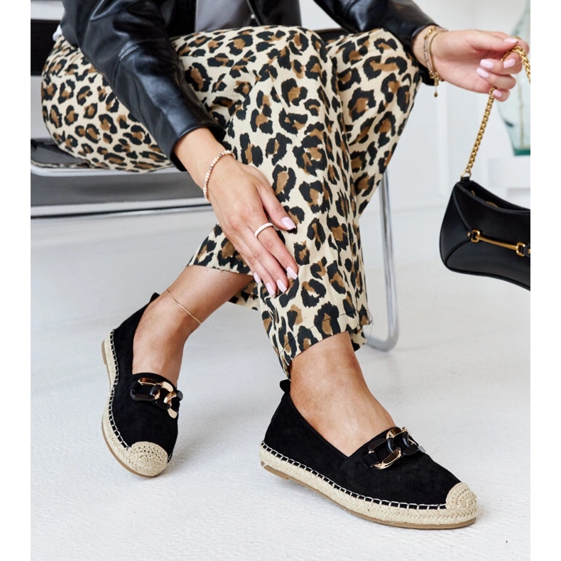 Černé espadrilky s řetízkem od Radwana černý 1