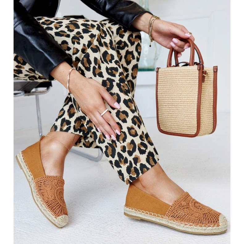 Hnědé espadrilky s Kalba výšivkou hnědý 1